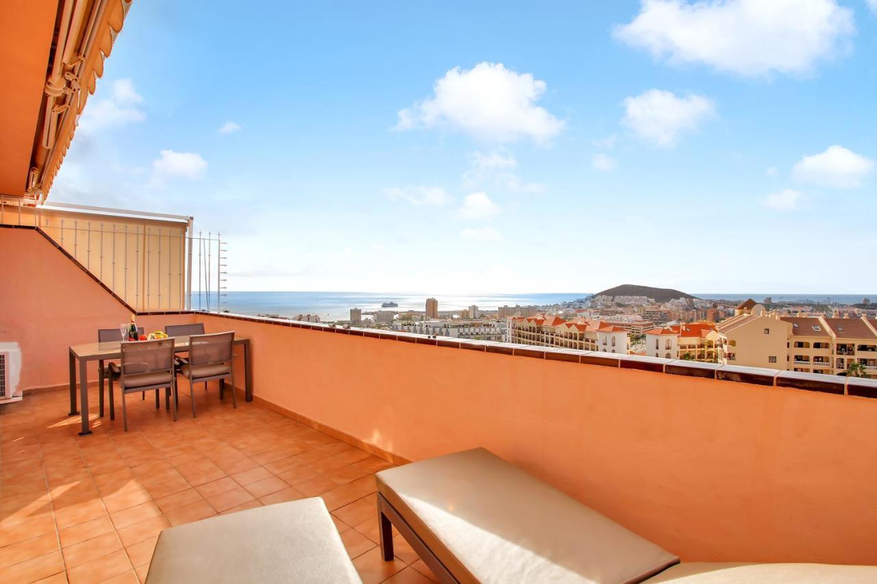 Top Floor, Sea View, Huge Terrace, Heated Pool, Garage Los Cristianos (Tenerife) Exterior foto