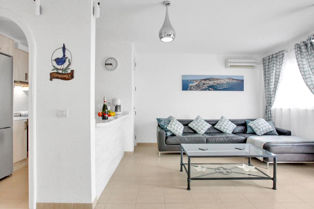 Top Floor, Sea View, Huge Terrace, Heated Pool, Garage Los Cristianos (Tenerife) Exterior foto