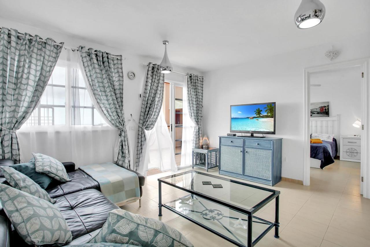 Top Floor, Sea View, Huge Terrace, Heated Pool, Garage Los Cristianos (Tenerife) Exterior foto