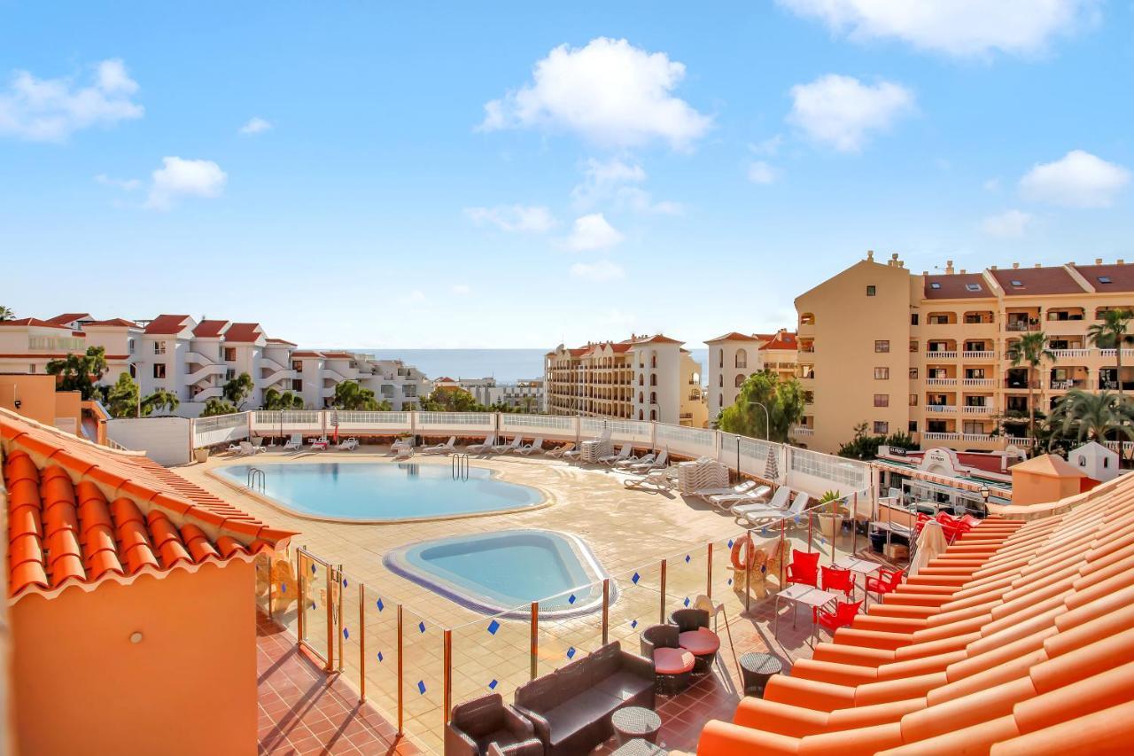 Top Floor, Sea View, Huge Terrace, Heated Pool, Garage Los Cristianos (Tenerife) Exterior foto