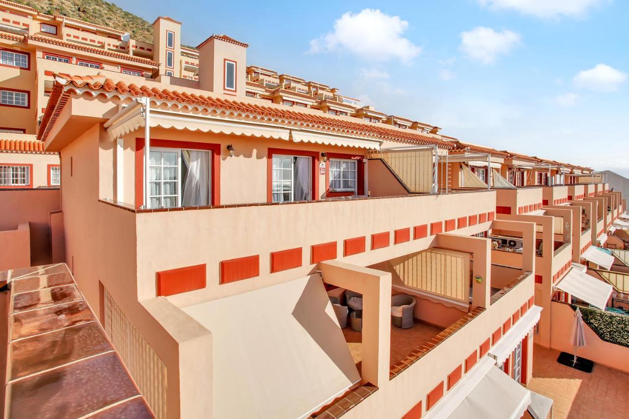 Top Floor, Sea View, Huge Terrace, Heated Pool, Garage Los Cristianos (Tenerife) Exterior foto