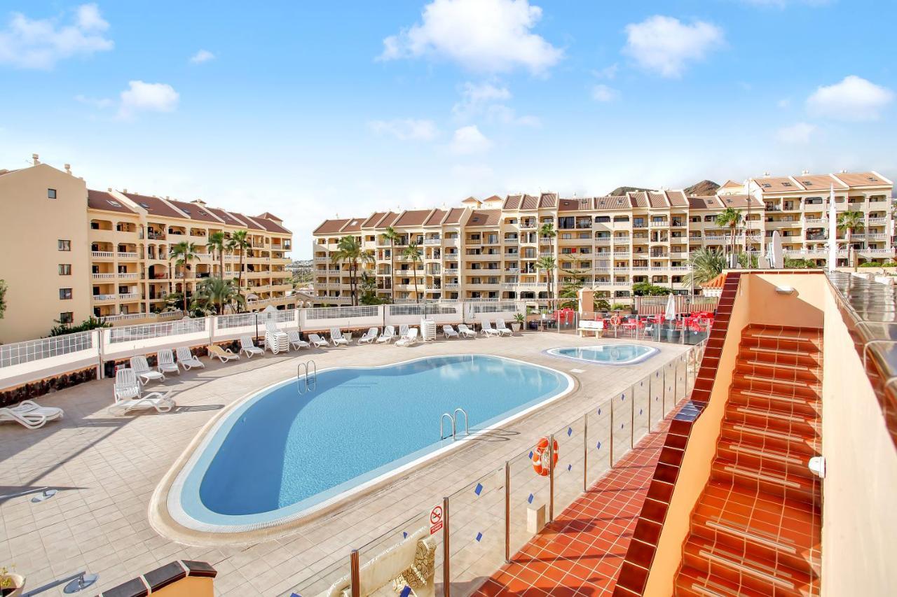 Top Floor, Sea View, Huge Terrace, Heated Pool, Garage Los Cristianos (Tenerife) Exterior foto